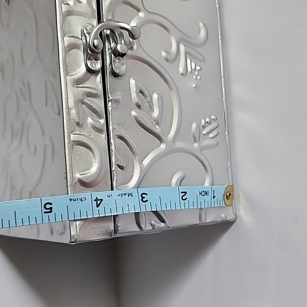 Silver Tone Decorative Storage Multipurpose Box - Picture 6 of 9
